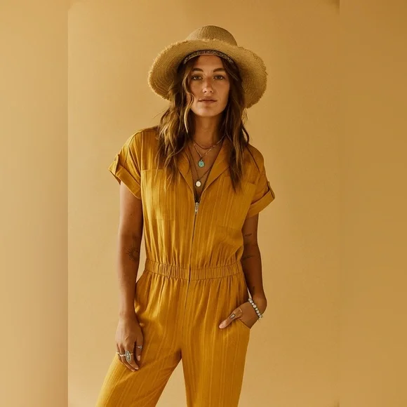 Trina Turk Evenfall Jumpsuit Honey Mustard Yellow Short Sleeve Cropped Size XS - Picture 2 of 11